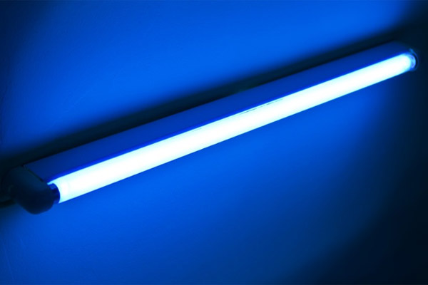 普通熒光燈和D65光源有什么區別？