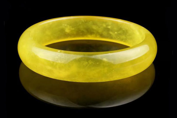 標準光源對色燈箱在岫巖玉顏色分類中的應用