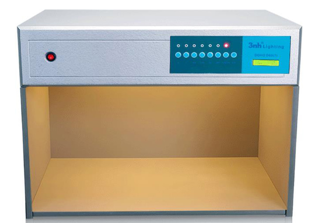 標準光源箱對色光源開機時需要進行預熱嗎？